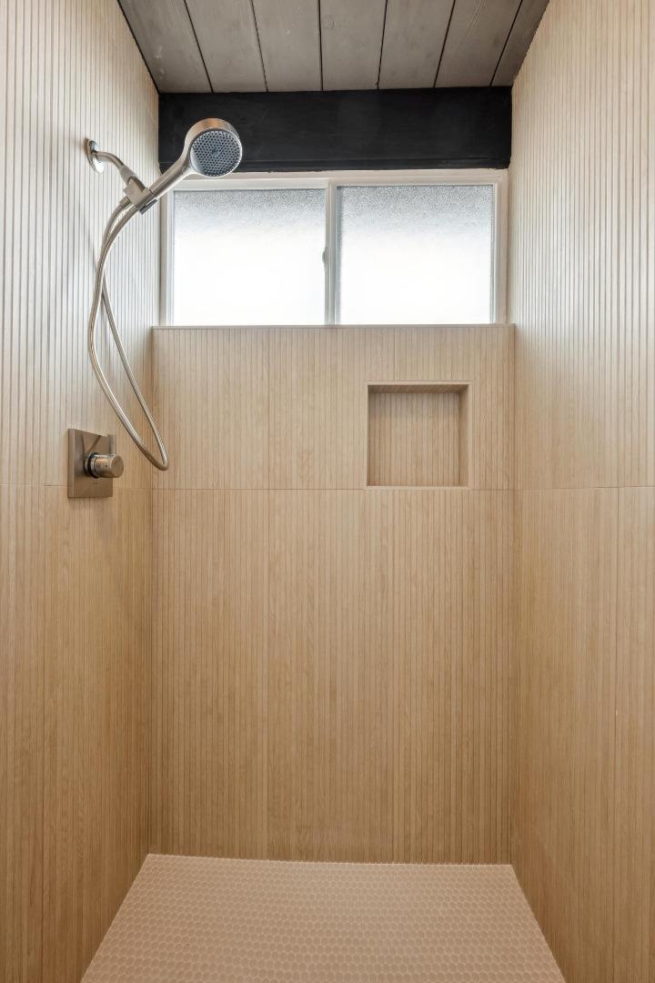Detail Gallery Image 41 of 63 For 1719 Yorktown Rd, San Mateo,  CA 94402 - 4 Beds | 2 Baths