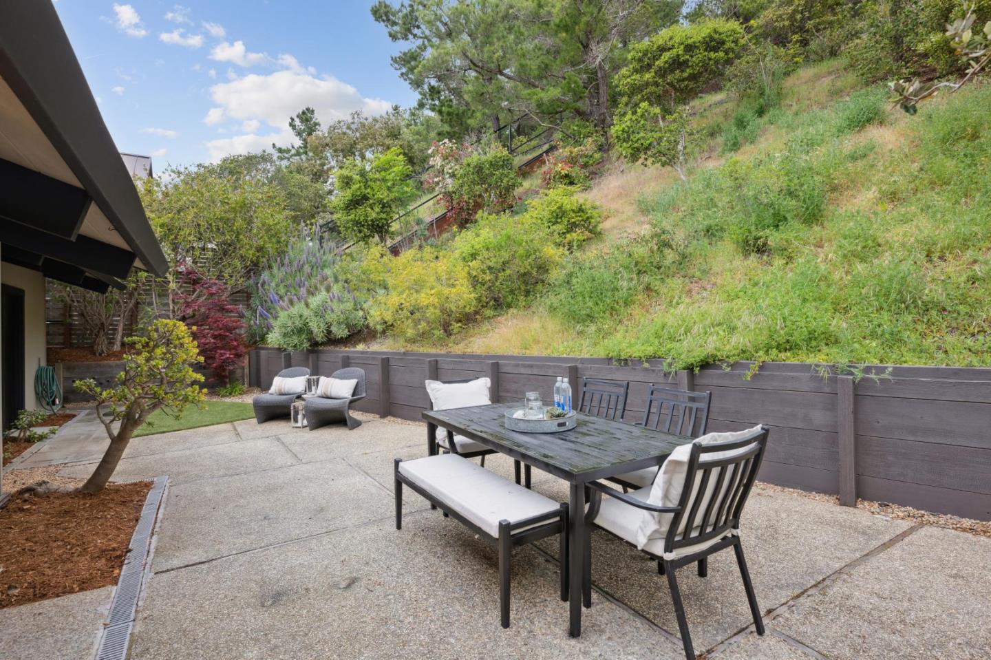 Detail Gallery Image 54 of 63 For 1719 Yorktown Rd, San Mateo,  CA 94402 - 4 Beds | 2 Baths