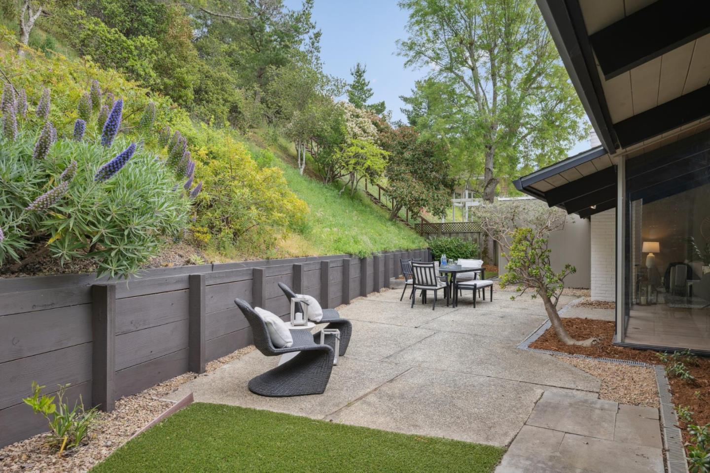 Detail Gallery Image 56 of 63 For 1719 Yorktown Rd, San Mateo,  CA 94402 - 4 Beds | 2 Baths