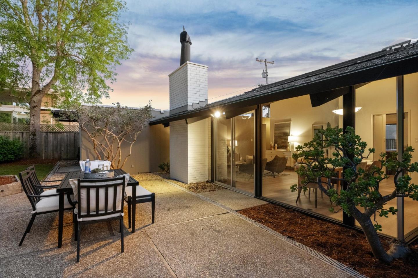 Detail Gallery Image 59 of 63 For 1719 Yorktown Rd, San Mateo,  CA 94402 - 4 Beds | 2 Baths