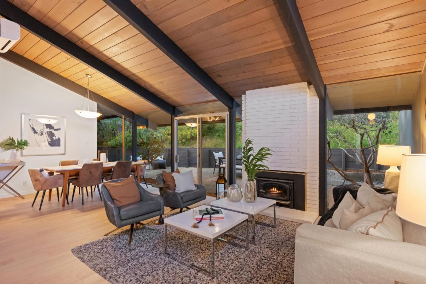 Detail Gallery Image 9 of 63 For 1719 Yorktown Rd, San Mateo,  CA 94402 - 4 Beds | 2 Baths
