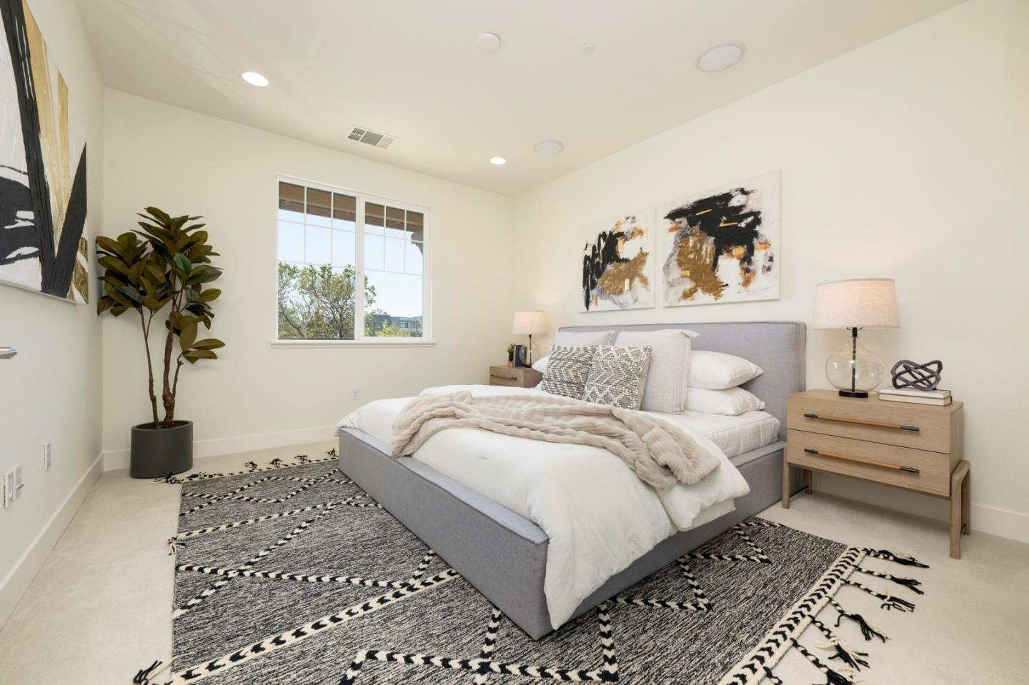 Detail Gallery Image 12 of 26 For 373 Derby Ave, San Mateo,  CA 94403 - 2 Beds | 2/1 Baths
