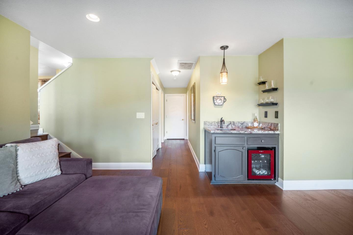 Detail Gallery Image 13 of 37 For 16780 Dry Creek Ct, Morgan Hill,  CA 95037 - 4 Beds | 3 Baths