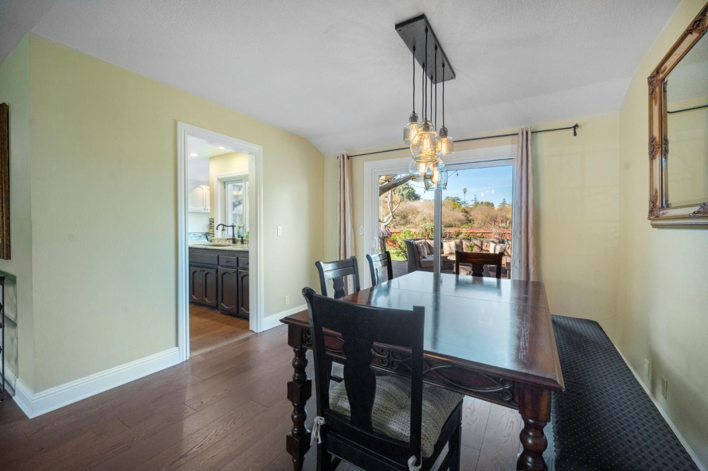 Detail Gallery Image 7 of 37 For 16780 Dry Creek Ct, Morgan Hill,  CA 95037 - 4 Beds | 3 Baths