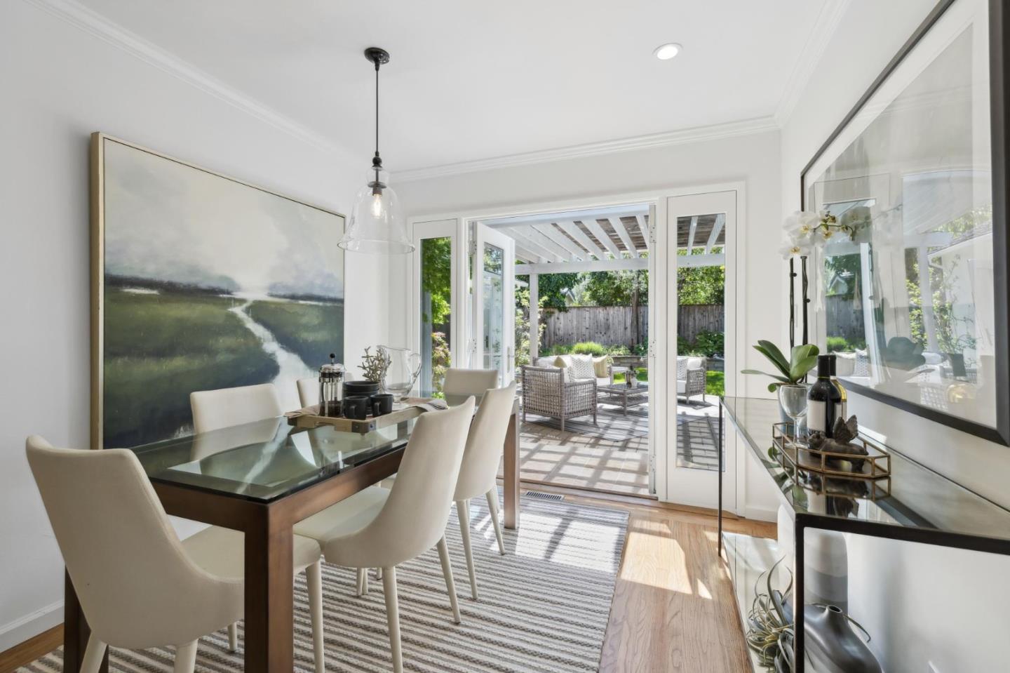 Detail Gallery Image 9 of 37 For 924 Sycamore Dr, Palo Alto,  CA 94303 - 3 Beds | 2 Baths