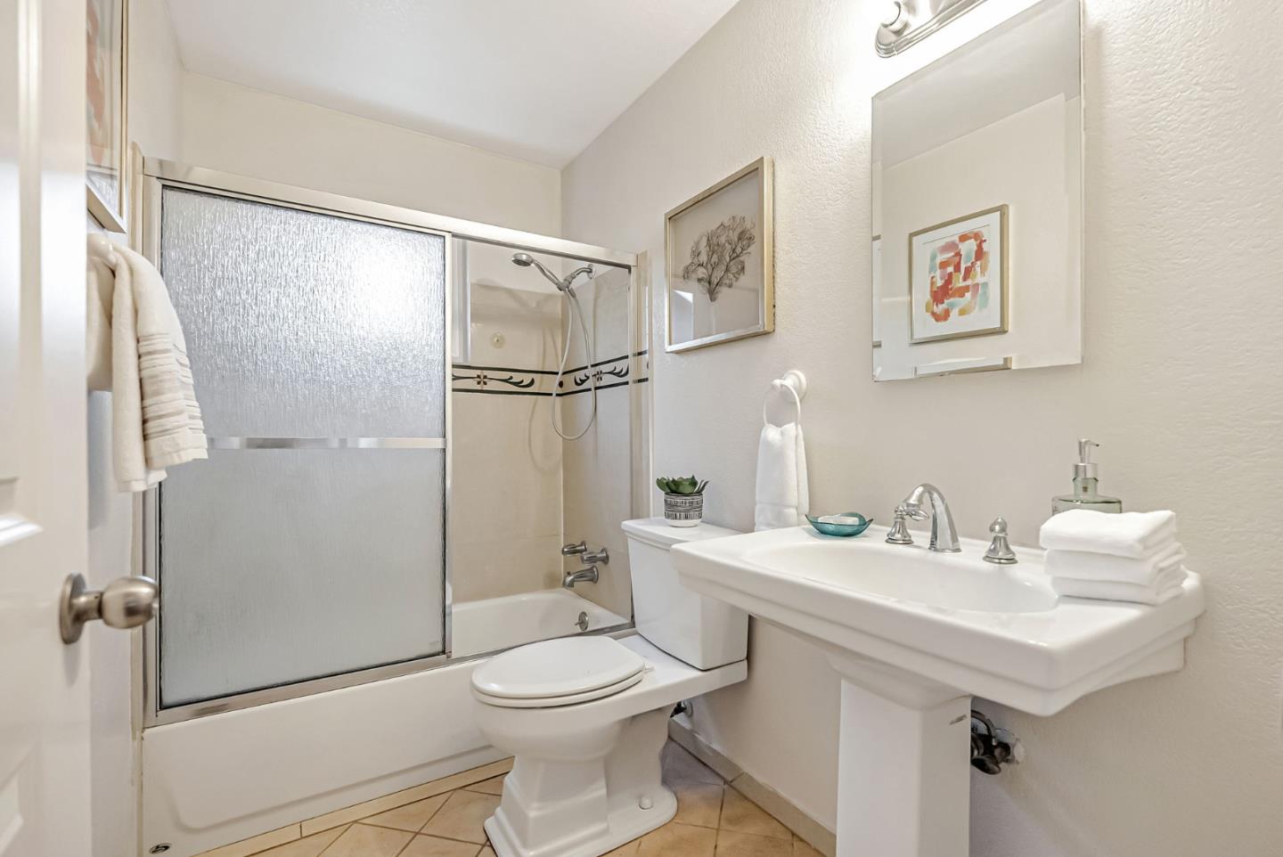 Detail Gallery Image 24 of 37 For 30416 Treeview St, Hayward,  CA 94544 - 3 Beds | 2 Baths