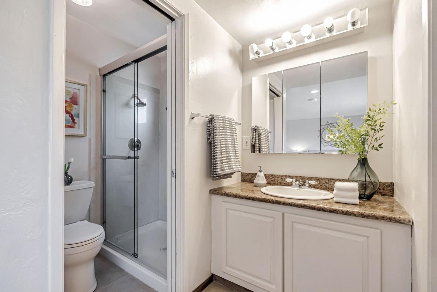 Detail Gallery Image 28 of 37 For 30416 Treeview St, Hayward,  CA 94544 - 3 Beds | 2 Baths