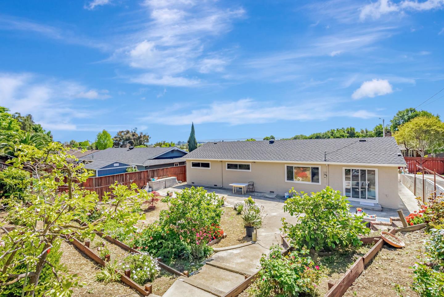 Detail Gallery Image 34 of 37 For 30416 Treeview St, Hayward,  CA 94544 - 3 Beds | 2 Baths