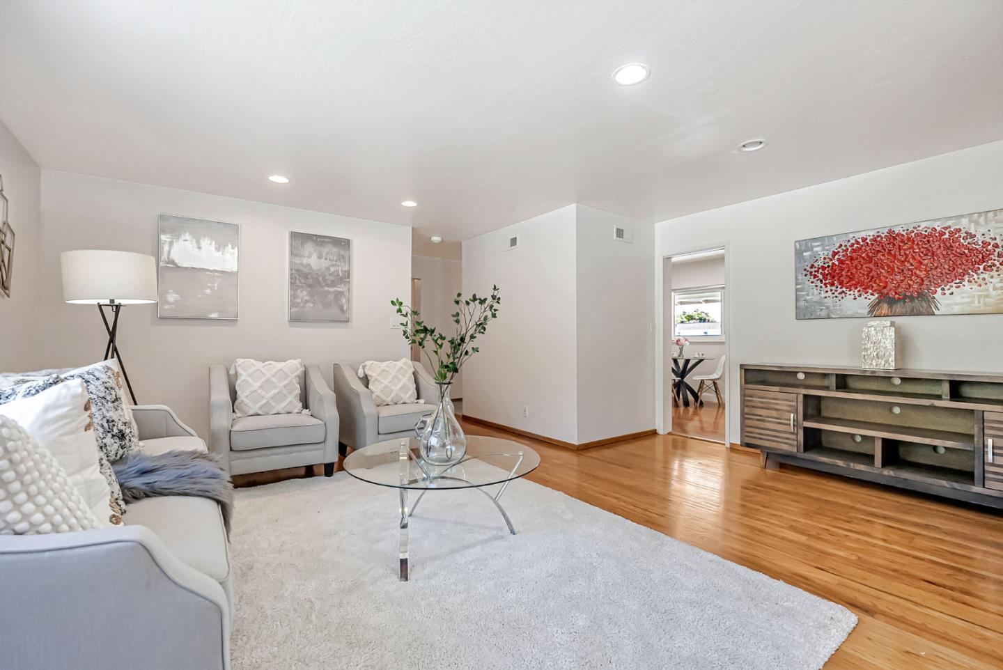 Detail Gallery Image 7 of 37 For 30416 Treeview St, Hayward,  CA 94544 - 3 Beds | 2 Baths