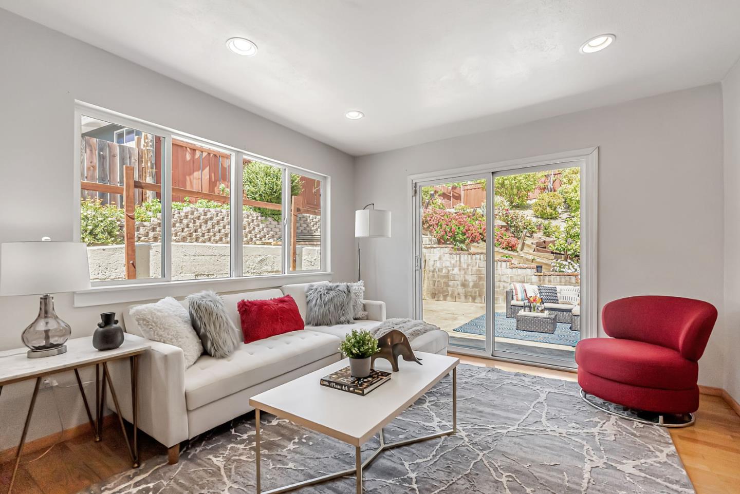 Detail Gallery Image 8 of 37 For 30416 Treeview St, Hayward,  CA 94544 - 3 Beds | 2 Baths