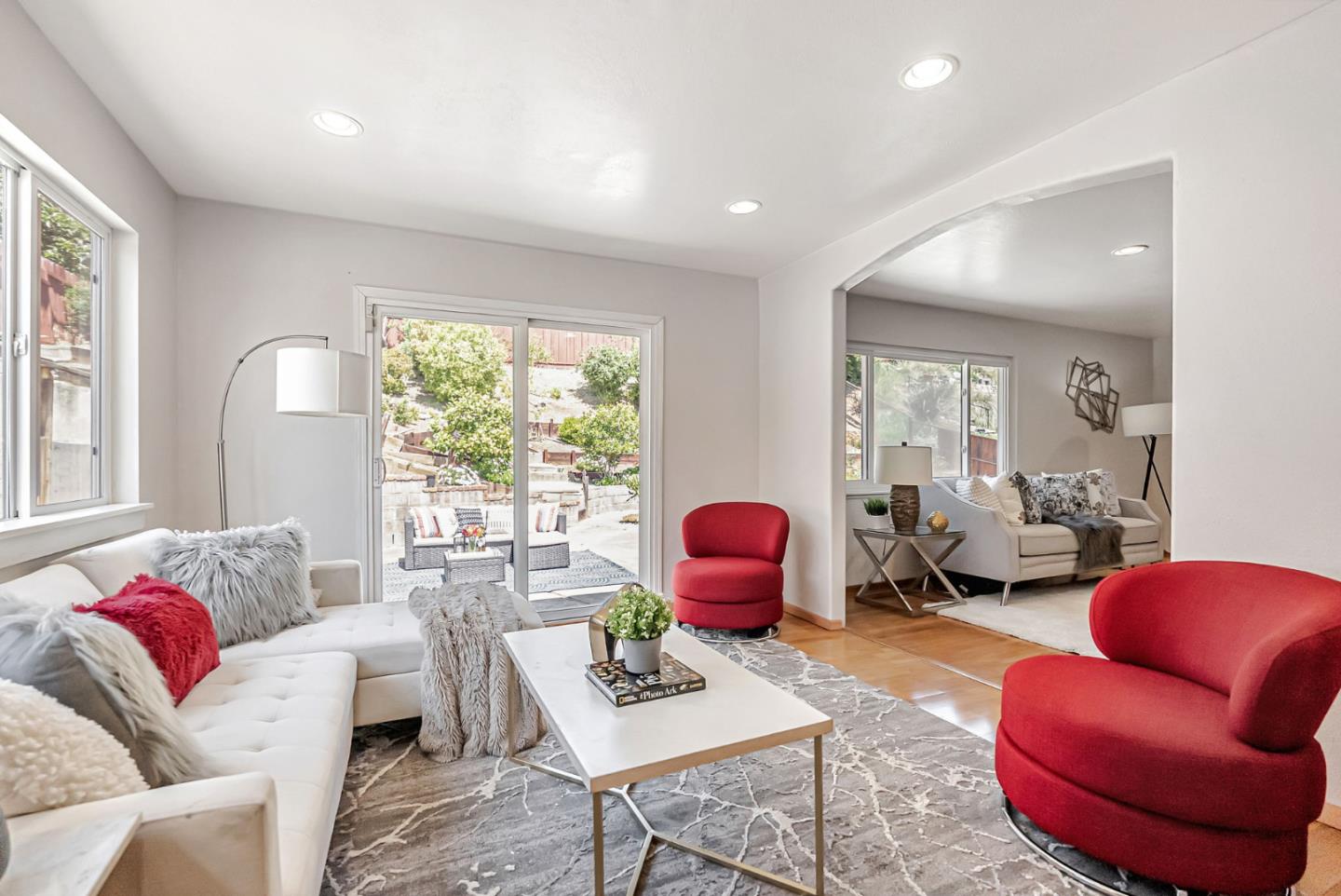 Detail Gallery Image 9 of 37 For 30416 Treeview St, Hayward,  CA 94544 - 3 Beds | 2 Baths