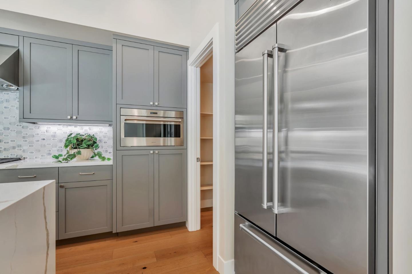 Detail Gallery Image 10 of 43 For 826 W Olive Ave, Sunnyvale,  CA 94086 - 3 Beds | 2/1 Baths