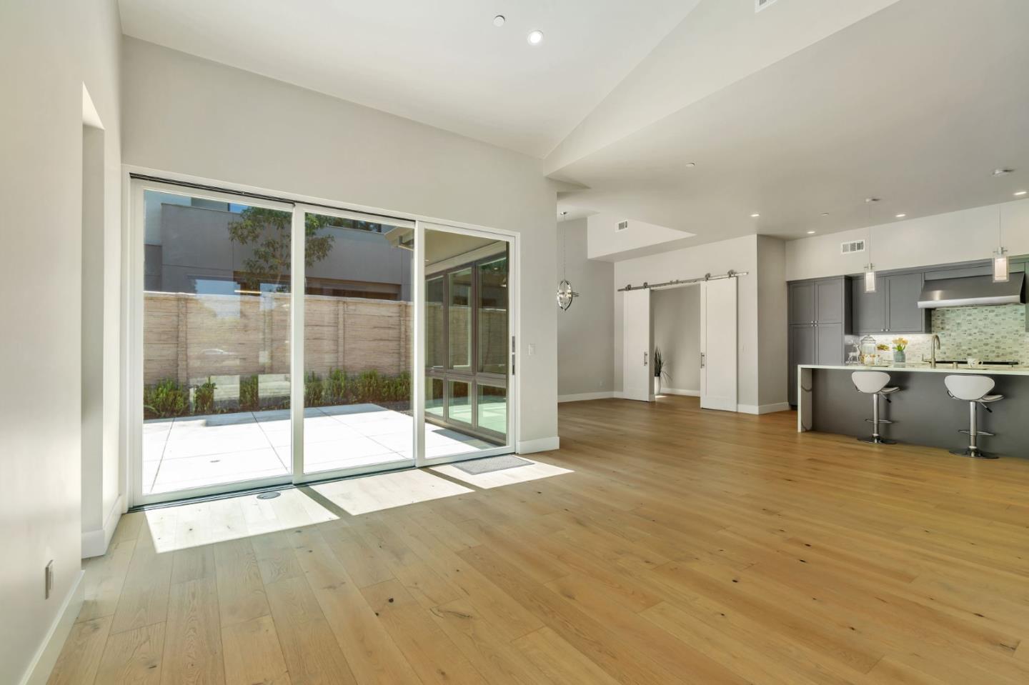 Detail Gallery Image 17 of 43 For 826 W Olive Ave, Sunnyvale,  CA 94086 - 3 Beds | 2/1 Baths