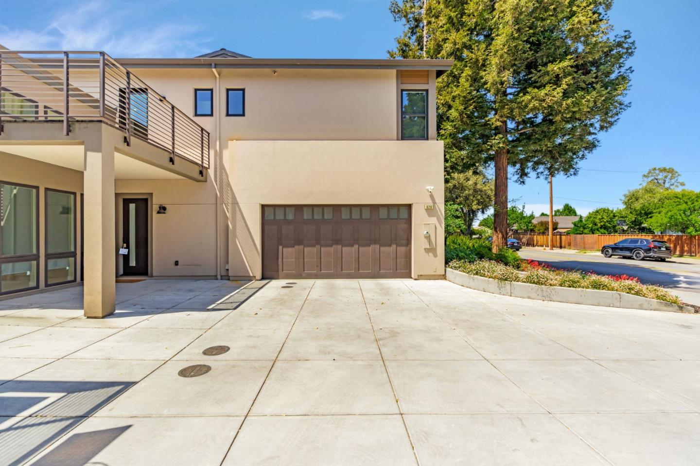 Detail Gallery Image 2 of 43 For 826 W Olive Ave, Sunnyvale,  CA 94086 - 3 Beds | 2/1 Baths