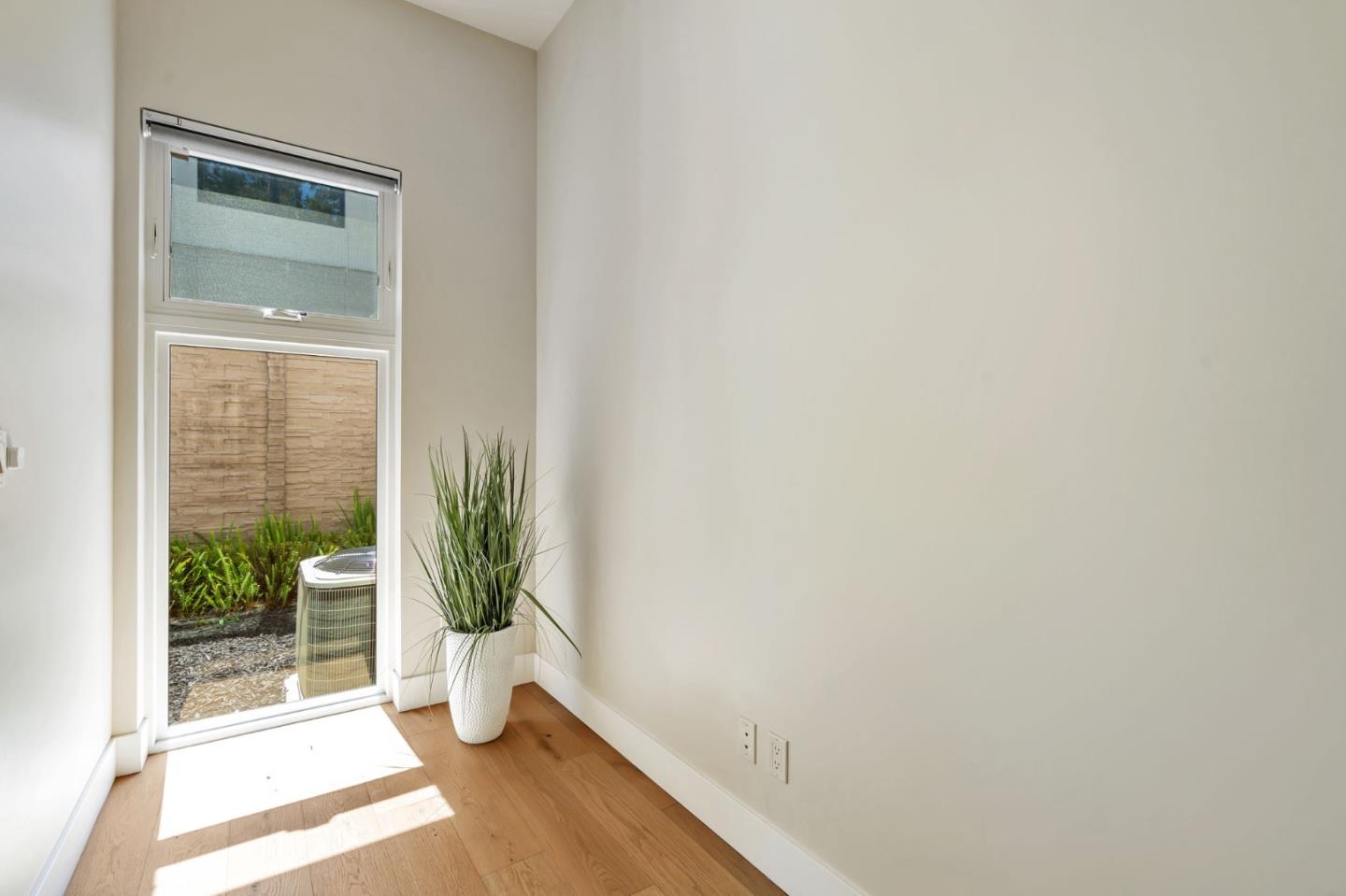 Detail Gallery Image 20 of 43 For 826 W Olive Ave, Sunnyvale,  CA 94086 - 3 Beds | 2/1 Baths