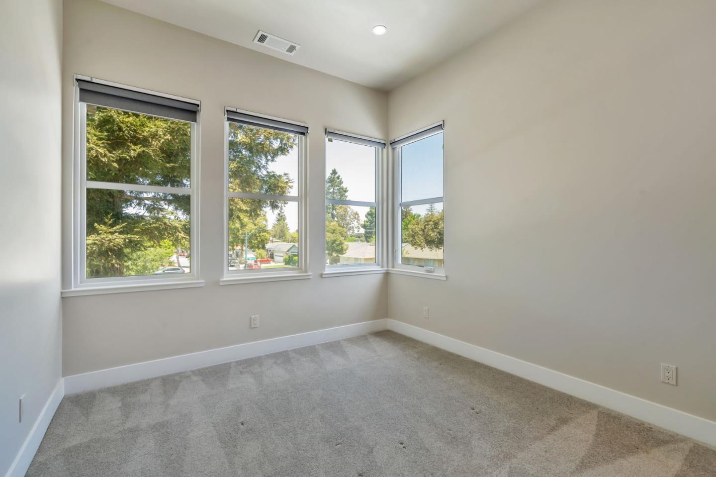 Detail Gallery Image 25 of 43 For 826 W Olive Ave, Sunnyvale,  CA 94086 - 3 Beds | 2/1 Baths