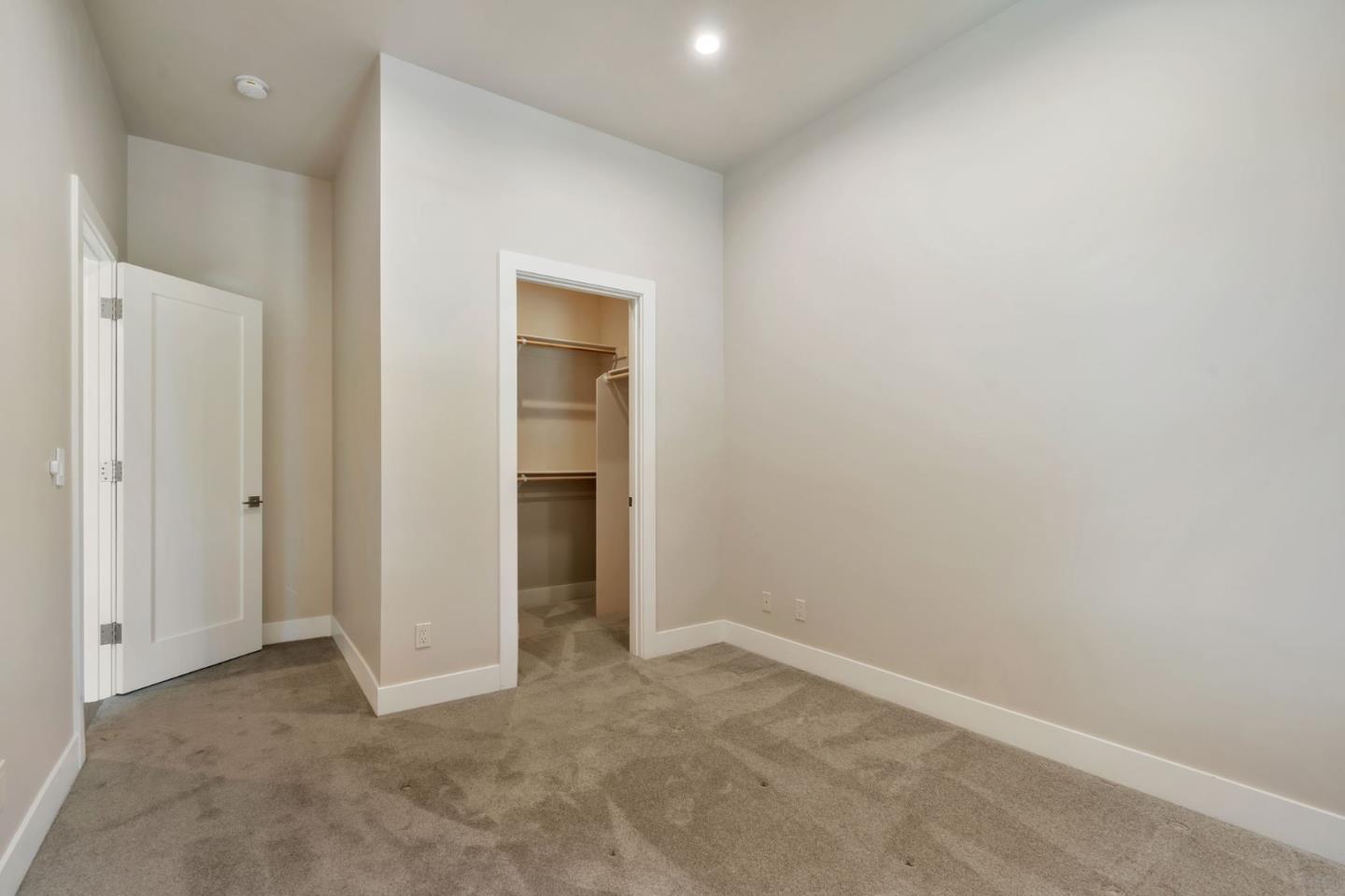 Detail Gallery Image 30 of 43 For 826 W Olive Ave, Sunnyvale,  CA 94086 - 3 Beds | 2/1 Baths