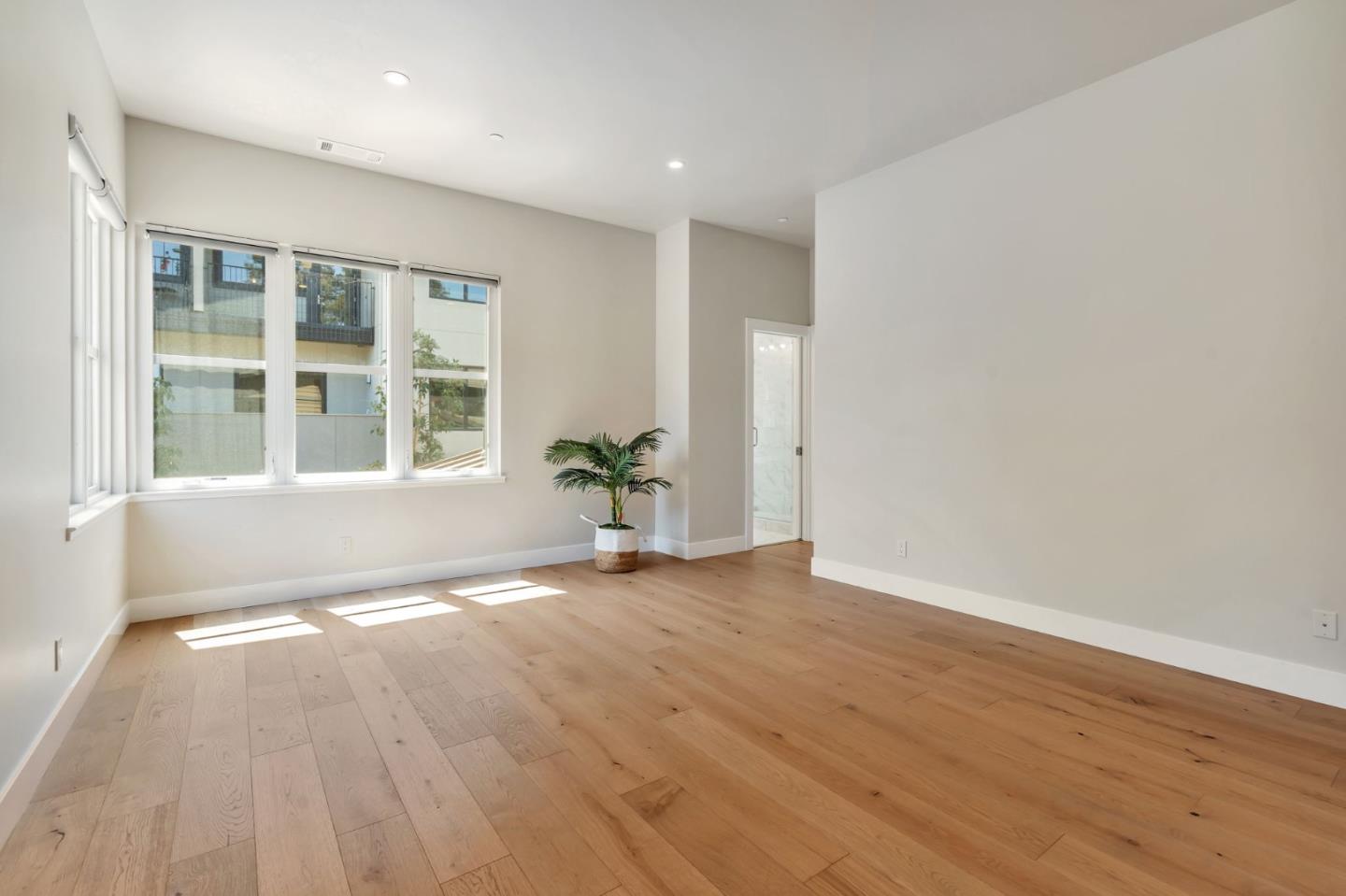 Detail Gallery Image 32 of 43 For 826 W Olive Ave, Sunnyvale,  CA 94086 - 3 Beds | 2/1 Baths