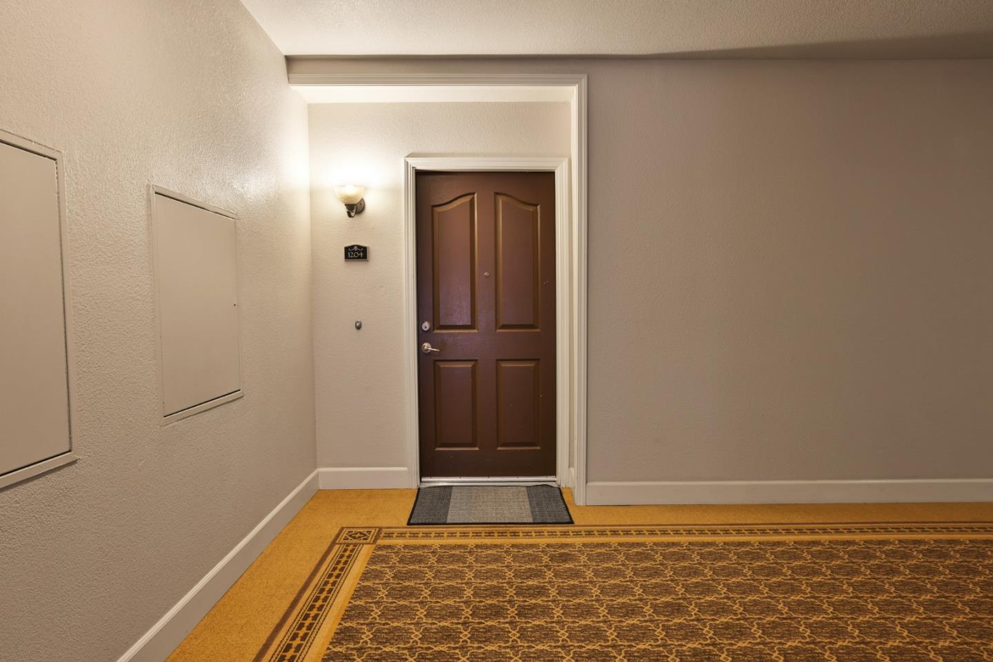Detail Gallery Image 2 of 24 For 801 S Winchester Blvd #1204,  San Jose,  CA 95128 - 2 Beds | 2 Baths