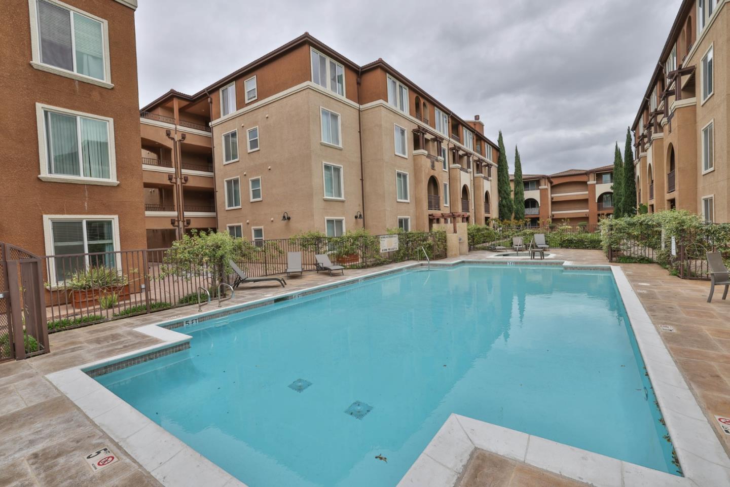 Detail Gallery Image 22 of 24 For 801 S Winchester Blvd #1204,  San Jose,  CA 95128 - 2 Beds | 2 Baths