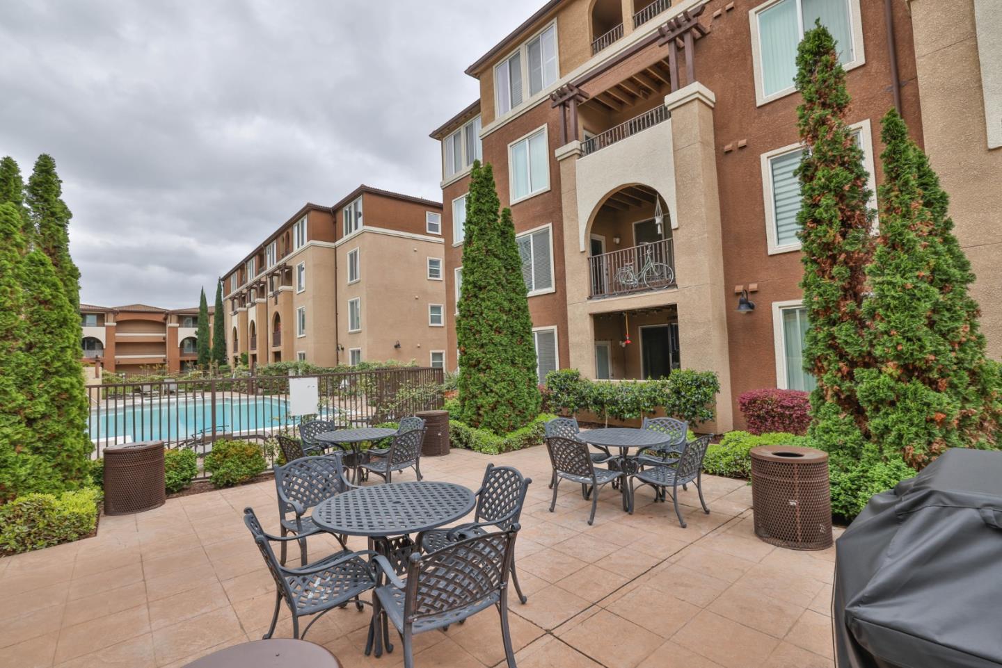 Detail Gallery Image 24 of 24 For 801 S Winchester Blvd #1204,  San Jose,  CA 95128 - 2 Beds | 2 Baths