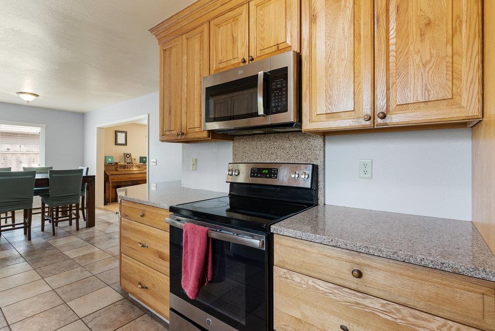 Detail Gallery Image 13 of 49 For 1052 San Simeon Dr, Salinas,  CA 93901 - 3 Beds | 2 Baths
