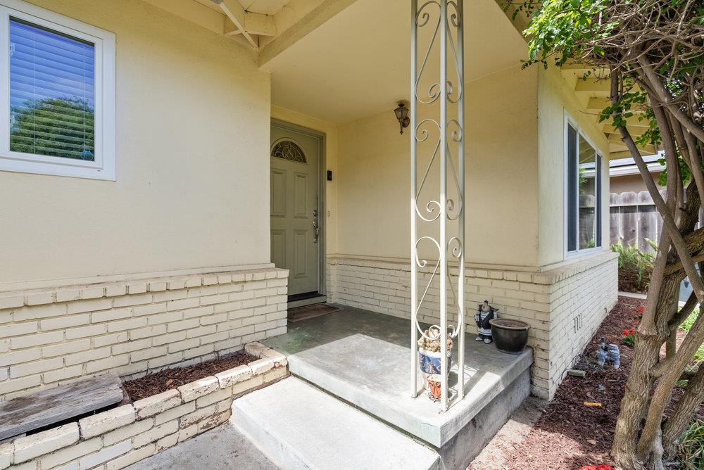 Detail Gallery Image 5 of 49 For 1052 San Simeon Dr, Salinas,  CA 93901 - 3 Beds | 2 Baths