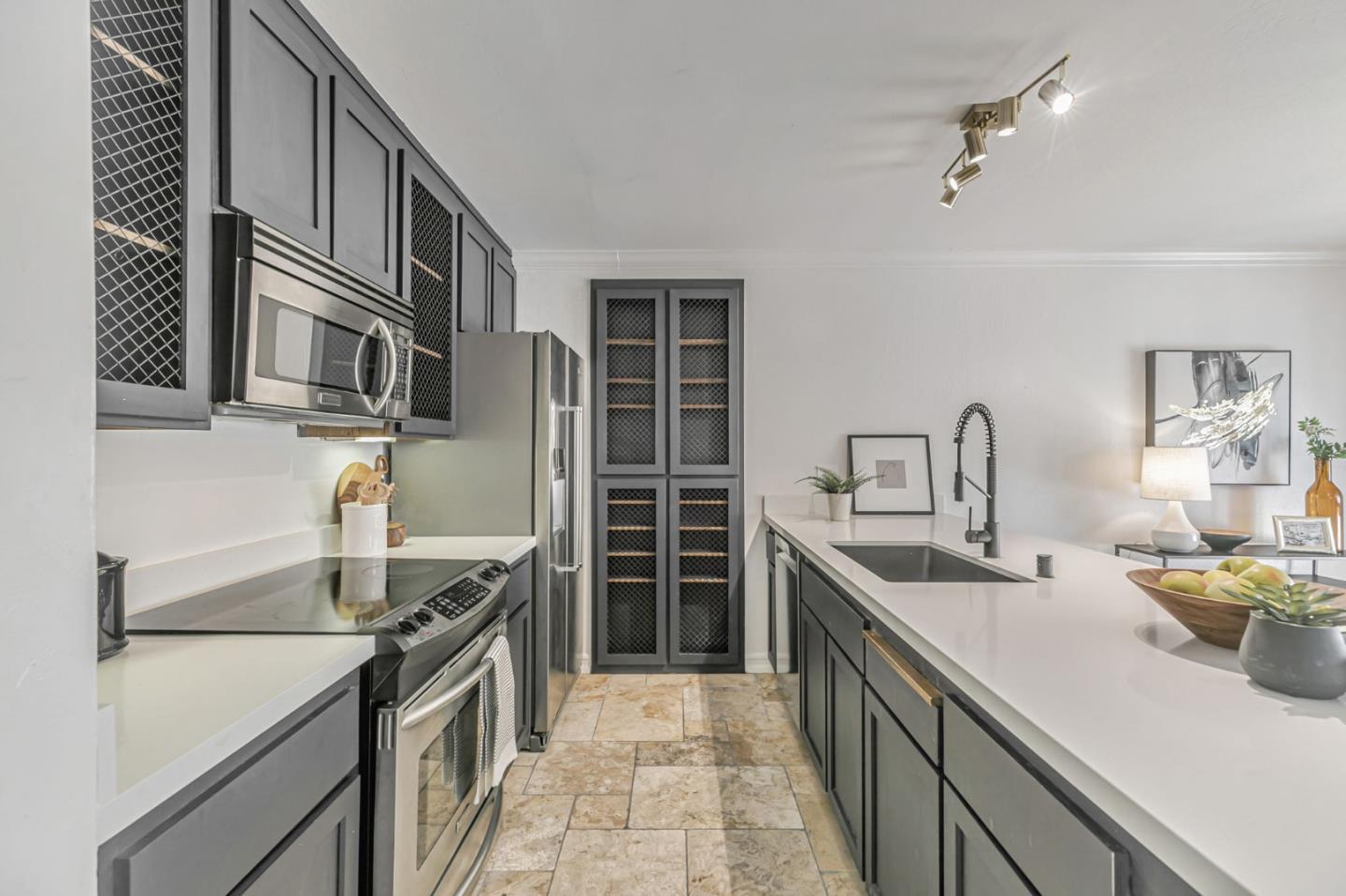 Detail Gallery Image 13 of 32 For 39139 Argonaut Way #101,  Fremont,  CA 94538 - 1 Beds | 1 Baths