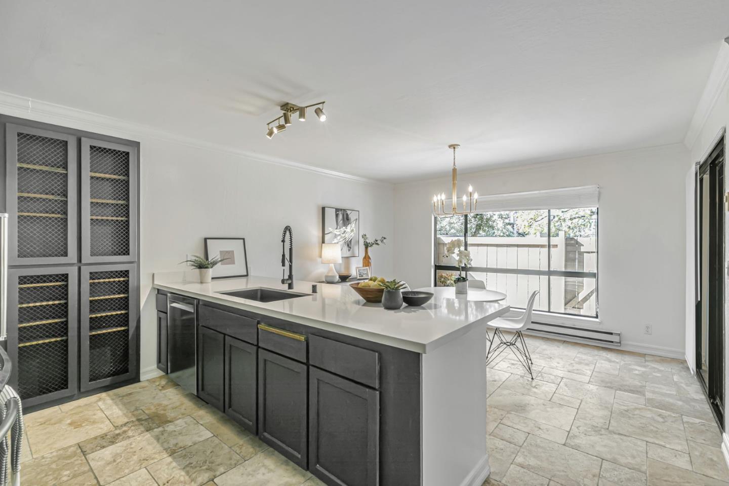 Detail Gallery Image 14 of 32 For 39139 Argonaut Way #101,  Fremont,  CA 94538 - 1 Beds | 1 Baths