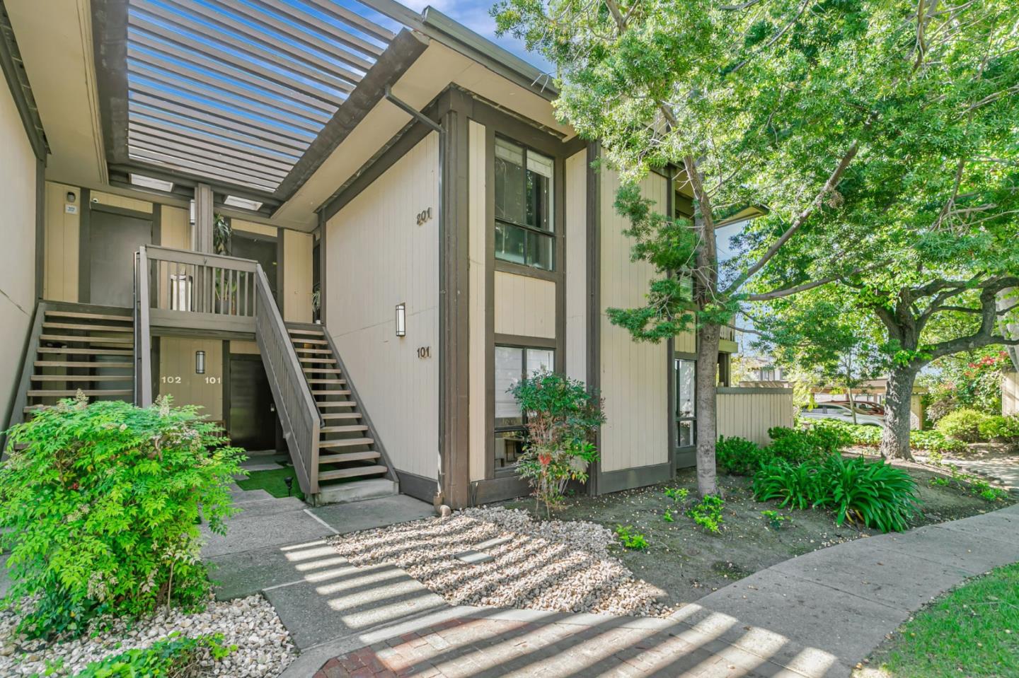 Detail Gallery Image 4 of 32 For 39139 Argonaut Way #101,  Fremont,  CA 94538 - 1 Beds | 1 Baths