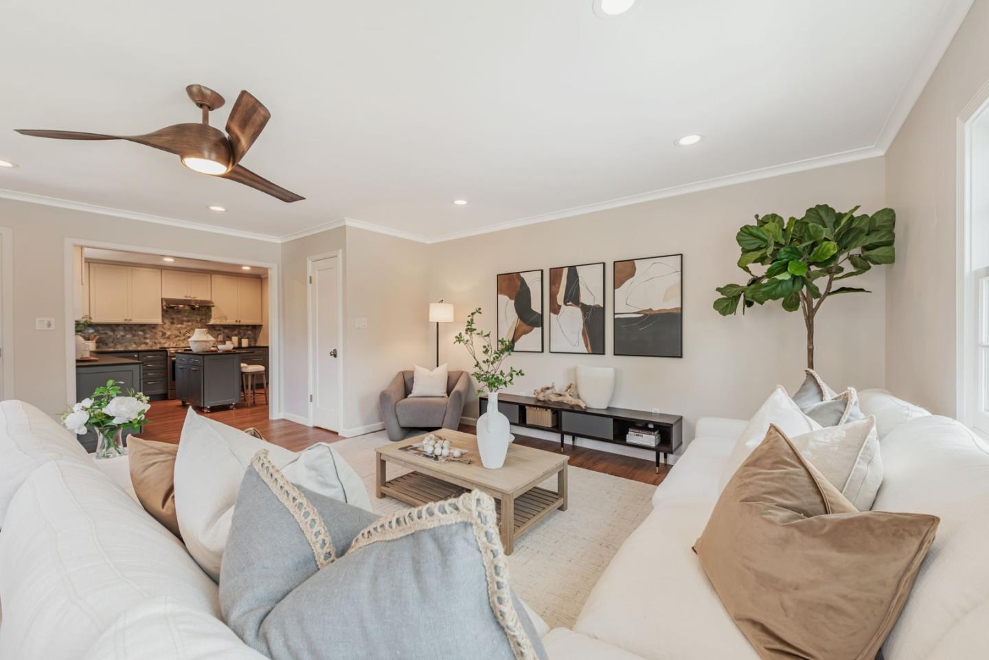 Detail Gallery Image 17 of 41 For 2002 Coastland Ave, San Jose,  CA 95125 - 3 Beds | 1/1 Baths