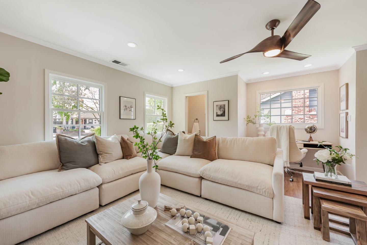 Detail Gallery Image 18 of 41 For 2002 Coastland Ave, San Jose,  CA 95125 - 3 Beds | 1/1 Baths