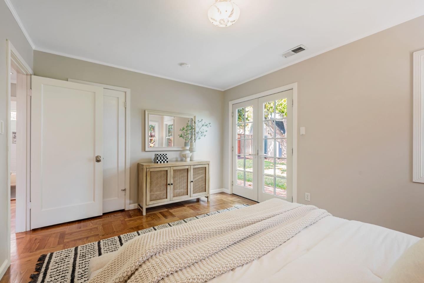Detail Gallery Image 30 of 41 For 2002 Coastland Ave, San Jose,  CA 95125 - 3 Beds | 1/1 Baths