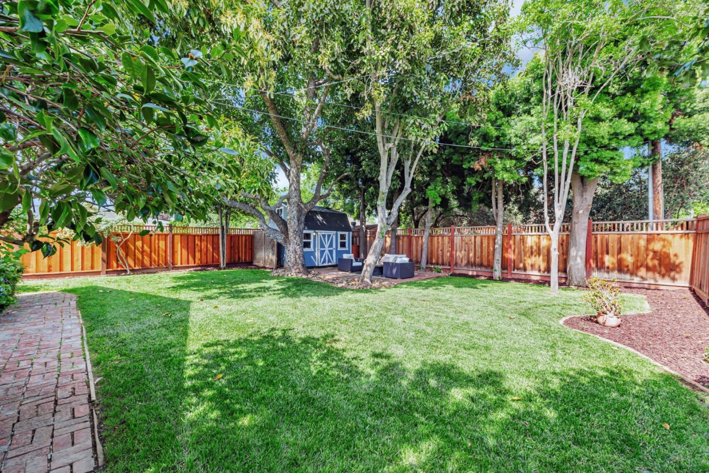 Detail Gallery Image 33 of 41 For 2002 Coastland Ave, San Jose,  CA 95125 - 3 Beds | 1/1 Baths