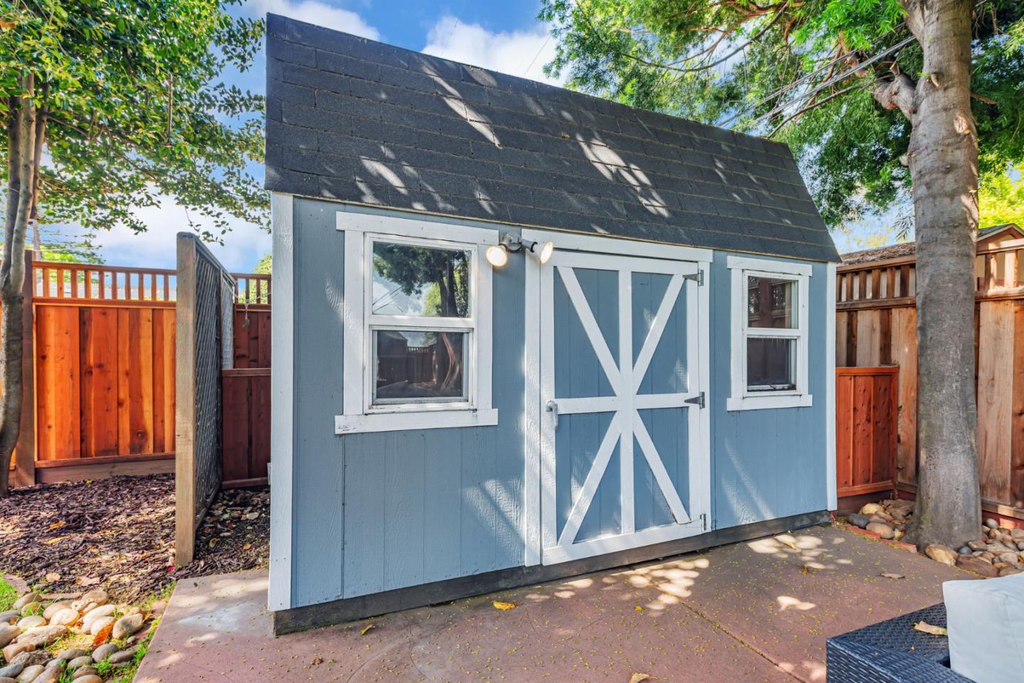 Detail Gallery Image 39 of 41 For 2002 Coastland Ave, San Jose,  CA 95125 - 3 Beds | 1/1 Baths