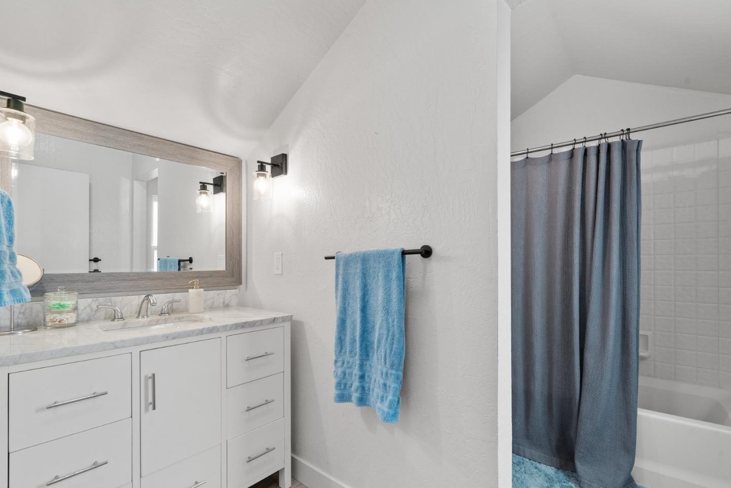 Detail Gallery Image 17 of 36 For 1200 Capitola Rd #21,  Santa Cruz,  CA 95062 - 3 Beds | 1 Baths