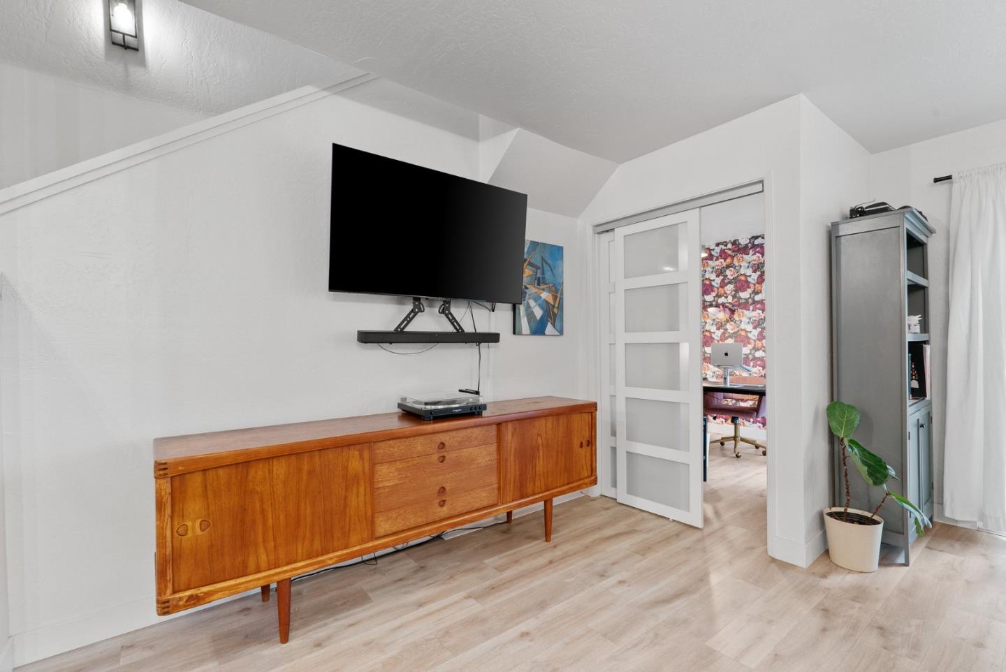 Detail Gallery Image 6 of 36 For 1200 Capitola Rd #21,  Santa Cruz,  CA 95062 - 3 Beds | 1 Baths