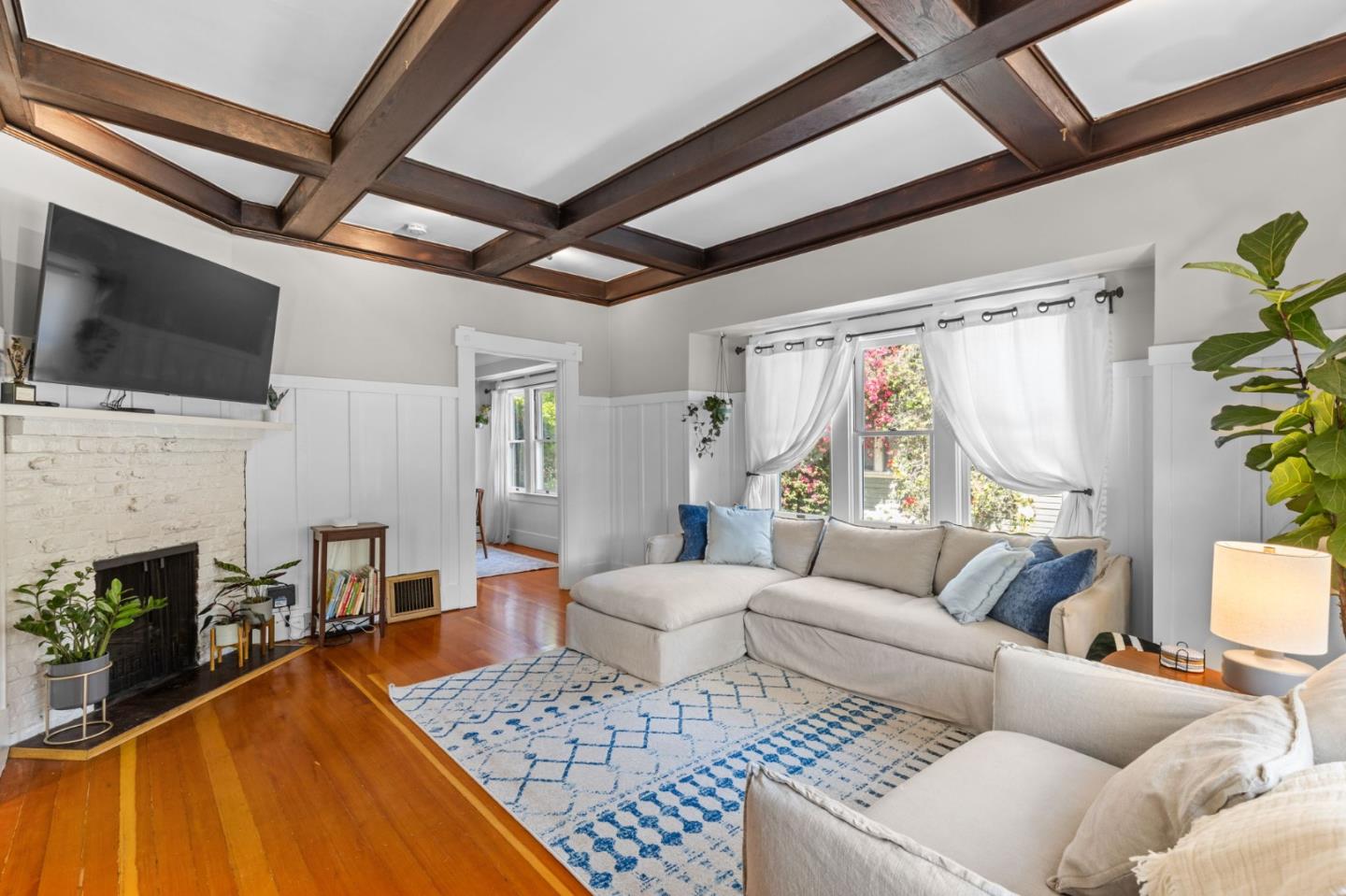 Detail Gallery Image 4 of 25 For 455 S 12th St, San Jose,  CA 95112 - 2 Beds | 1 Baths