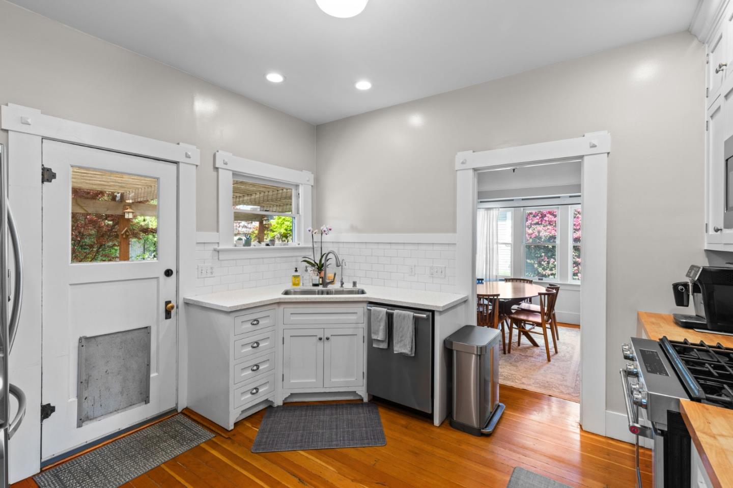 Detail Gallery Image 8 of 25 For 455 S 12th St, San Jose,  CA 95112 - 2 Beds | 1 Baths