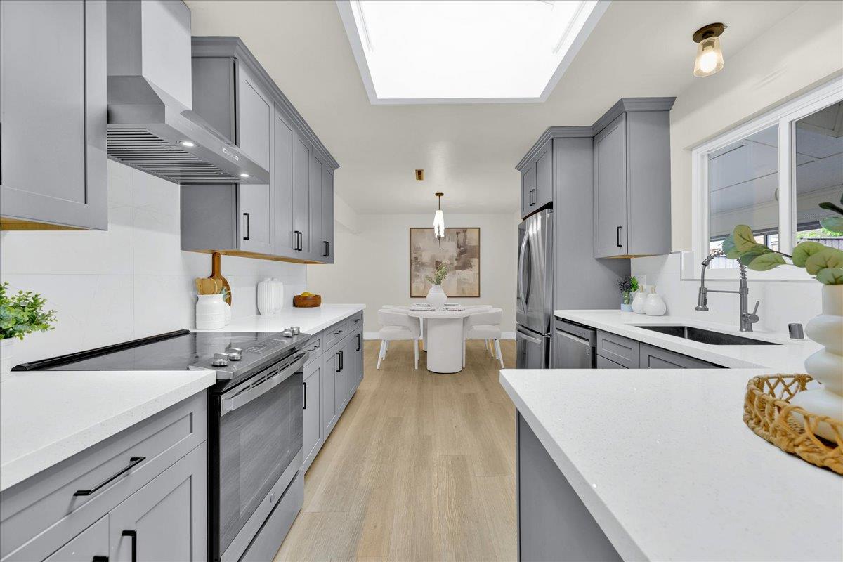 Detail Gallery Image 27 of 99 For 2828 Monte Cresta Way, San Jose,  CA 95132 - 4 Beds | 3/1 Baths