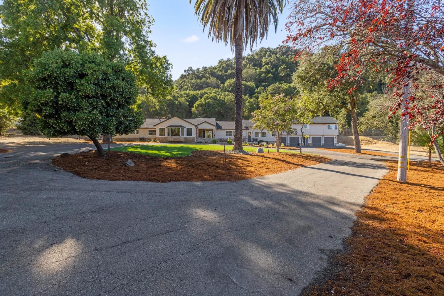 Detail Gallery Image 2 of 79 For 16035 Oak Glen Ave, Morgan Hill,  CA 95037 - 6 Beds | 3/1 Baths