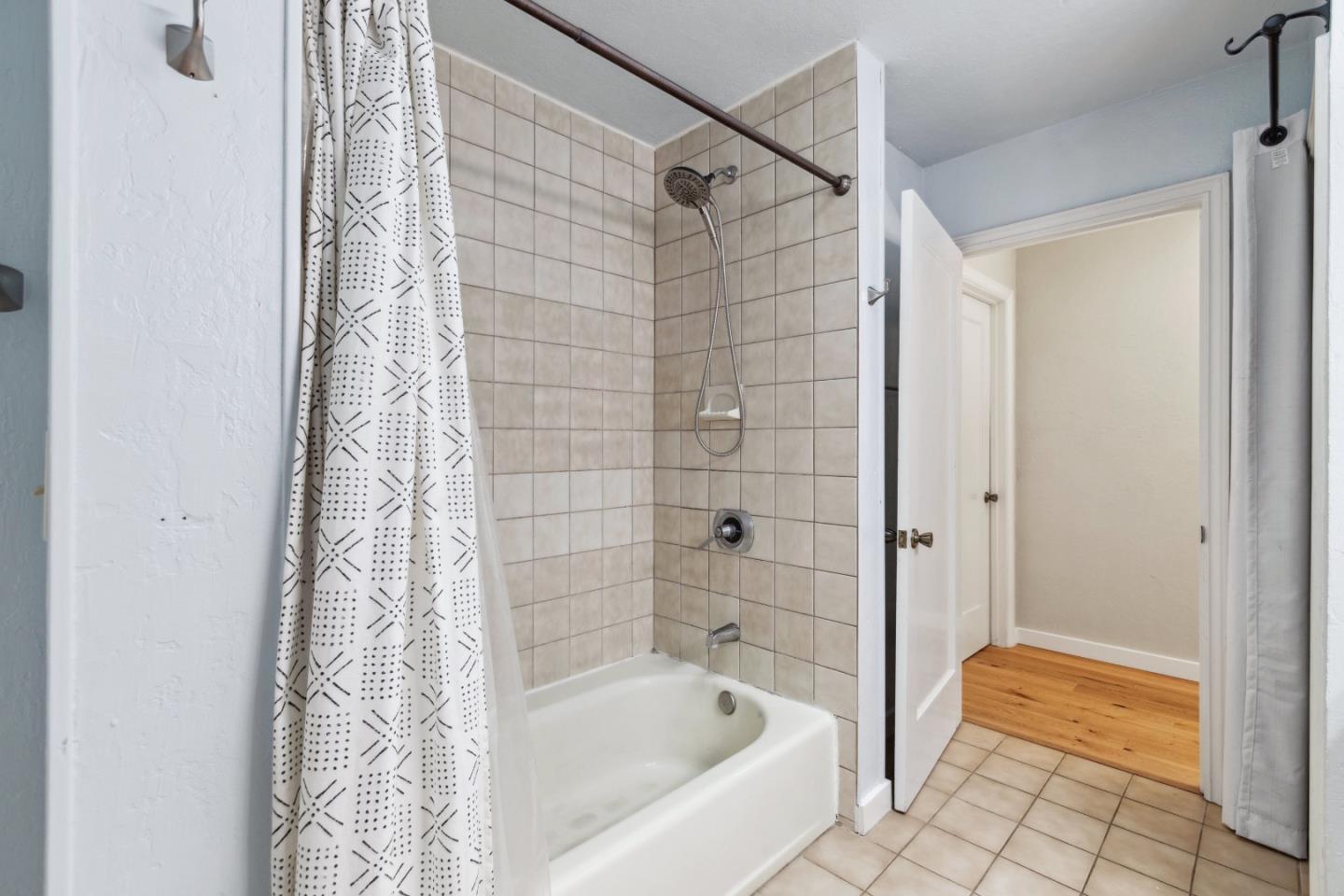 Detail Gallery Image 57 of 79 For 16035 Oak Glen Ave, Morgan Hill,  CA 95037 - 6 Beds | 3/1 Baths