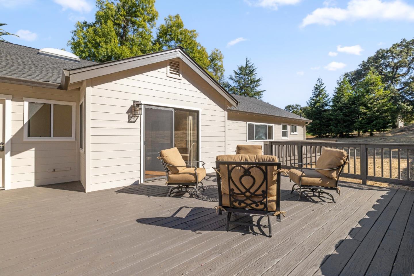 Detail Gallery Image 64 of 79 For 16035 Oak Glen Ave, Morgan Hill,  CA 95037 - 6 Beds | 3/1 Baths