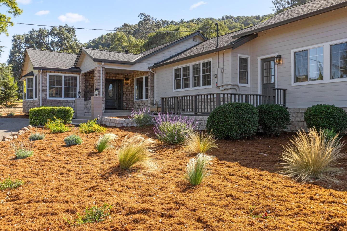 Detail Gallery Image 7 of 79 For 16035 Oak Glen Ave, Morgan Hill,  CA 95037 - 6 Beds | 3/1 Baths