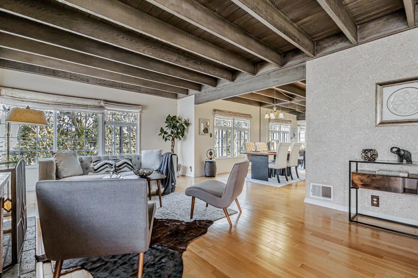 Detail Gallery Image 2 of 20 For 767 Beechwood Dr, Daly City,  CA 94015 - 4 Beds | 3 Baths