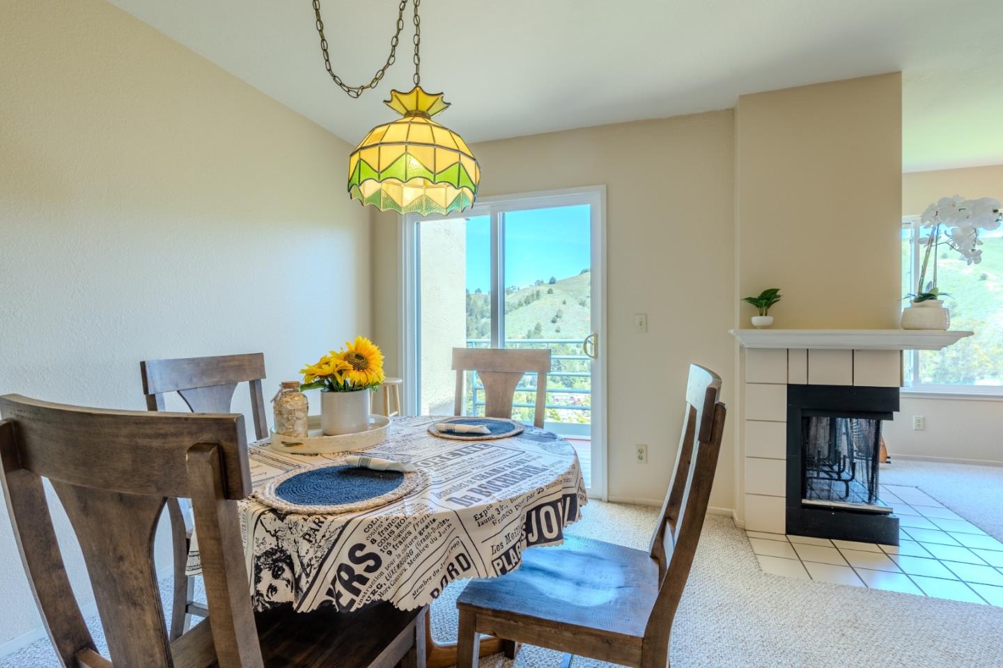 Detail Gallery Image 15 of 43 For 945 Fassler Ave, Pacifica,  CA 94044 - 2 Beds | 2/1 Baths