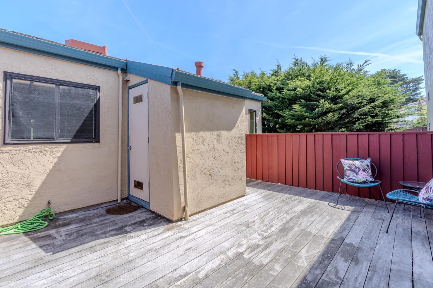 Detail Gallery Image 30 of 43 For 945 Fassler Ave, Pacifica,  CA 94044 - 2 Beds | 2/1 Baths