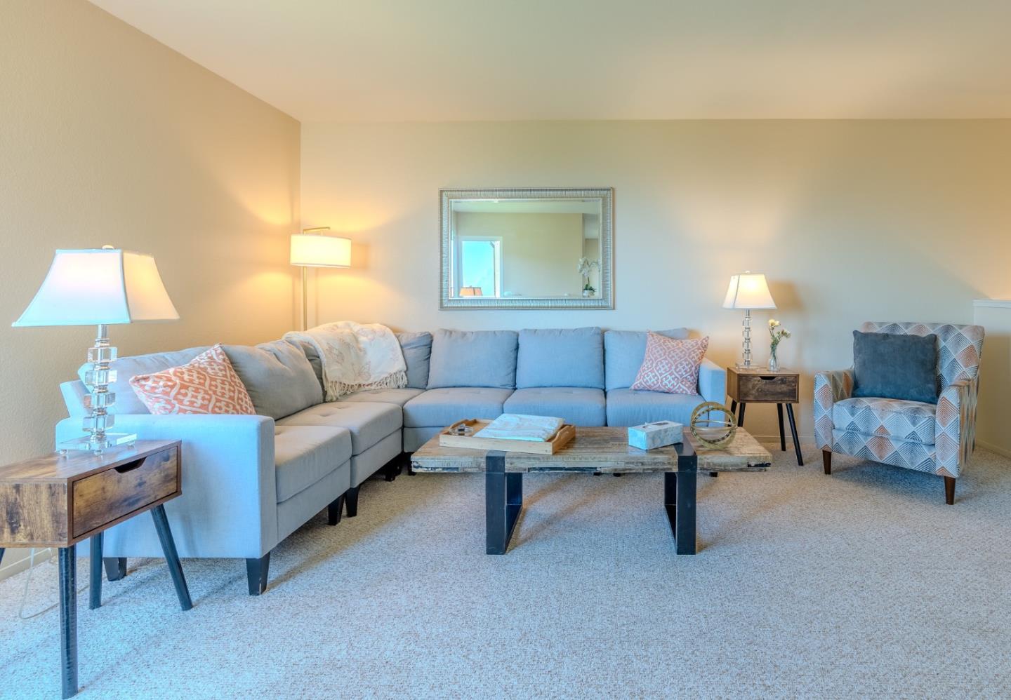 Detail Gallery Image 7 of 43 For 945 Fassler Ave, Pacifica,  CA 94044 - 2 Beds | 2/1 Baths
