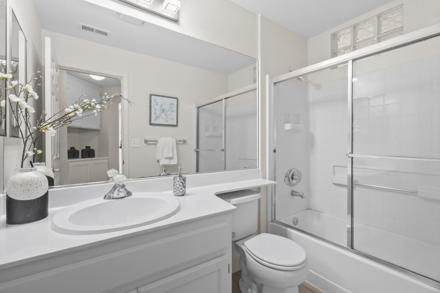 Detail Gallery Image 14 of 32 For 700 Baltic Cir #728,  Redwood City,  CA 94065 - 2 Beds | 2 Baths
