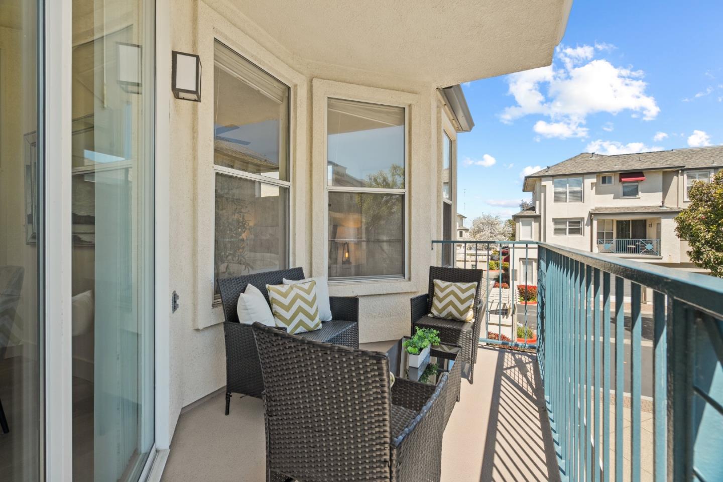 Detail Gallery Image 21 of 32 For 700 Baltic Cir #728,  Redwood City,  CA 94065 - 2 Beds | 2 Baths
